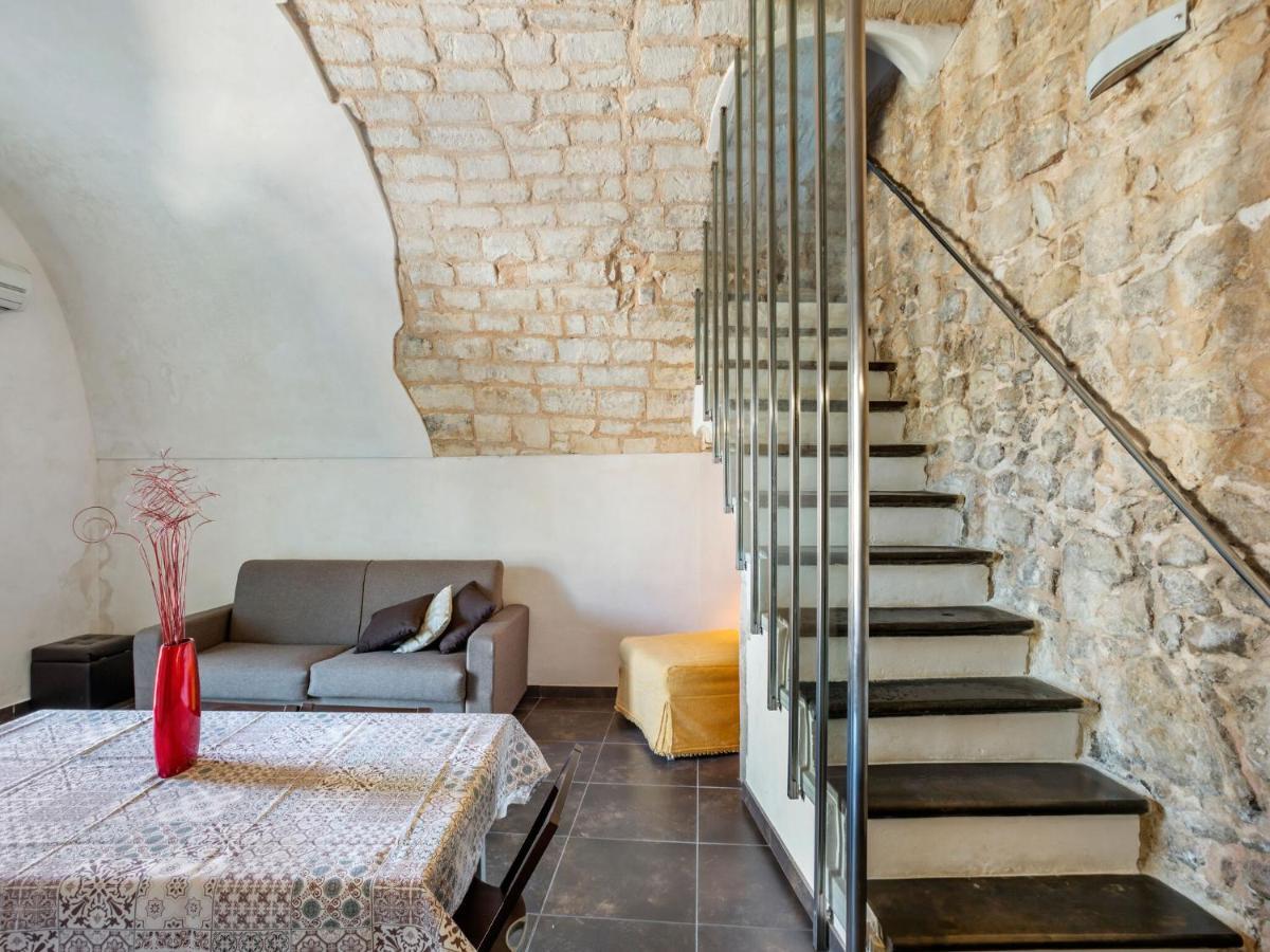 Vintage Holiday Home In Ragusa Ibla With Balcony Exterior photo